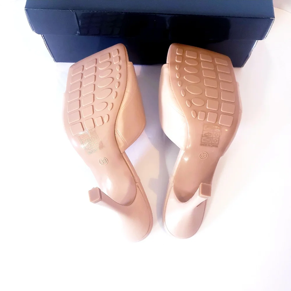 Nude Quilted Slip On Heels NIB - Picture 7 of 7